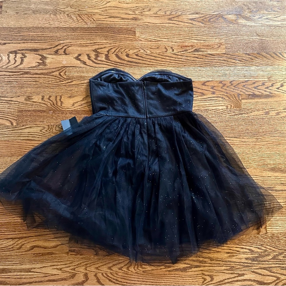 Lulus - Picture 2 of 4